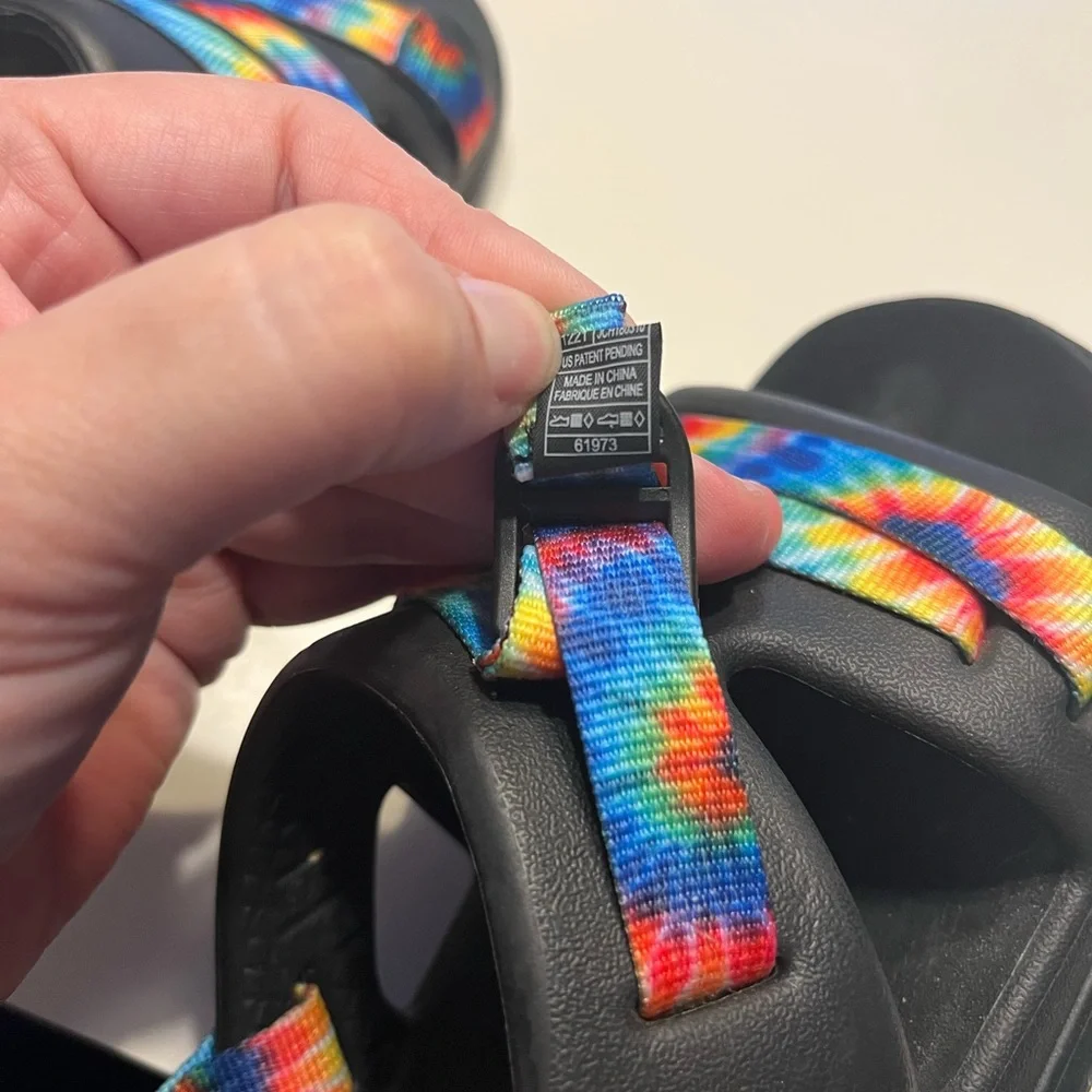 Chaco kid sandals size 5 black rainbow straps
